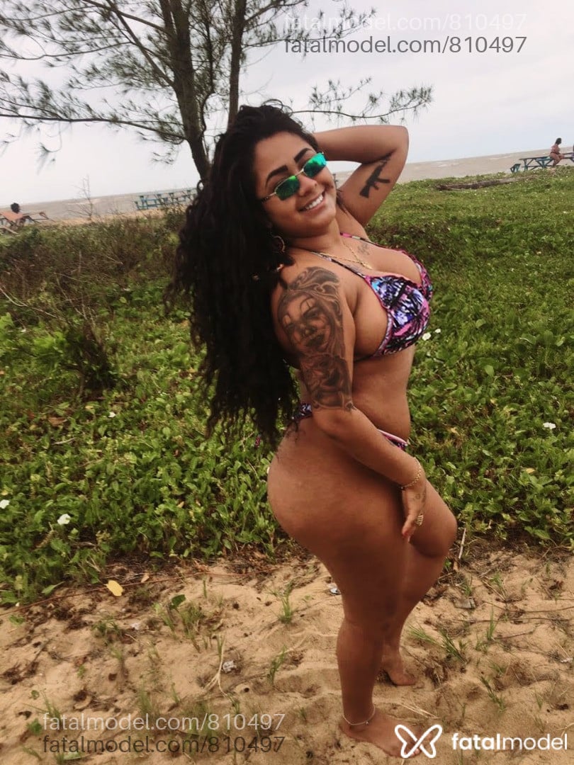 Acompanhante mulher morena (o) de olhos pretos - Suellen Araújo Acompanhante mulher morena (o) de olhos pretos - Suellen Araújo