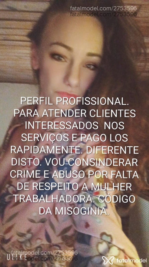 Acompanhante mulher loira (o) de olhos azuis - Julie Squalor