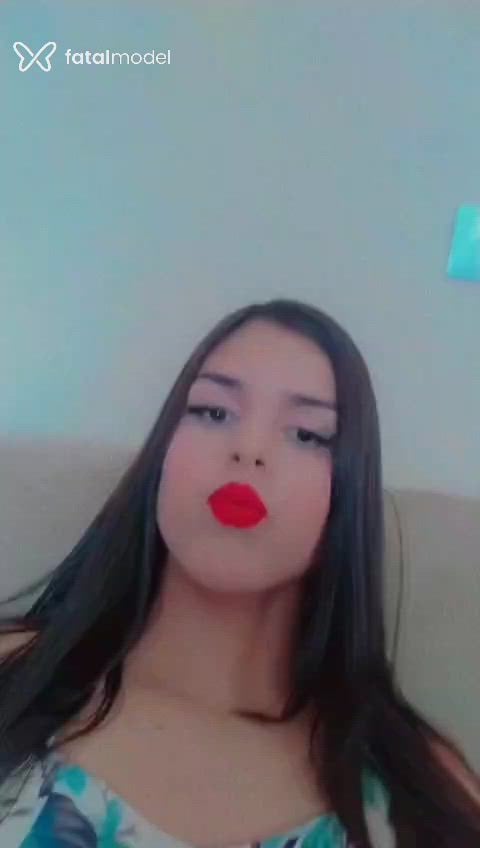 Acompanhante mulher trans com cabelo castanho de olhos castanhos - Ana Clara