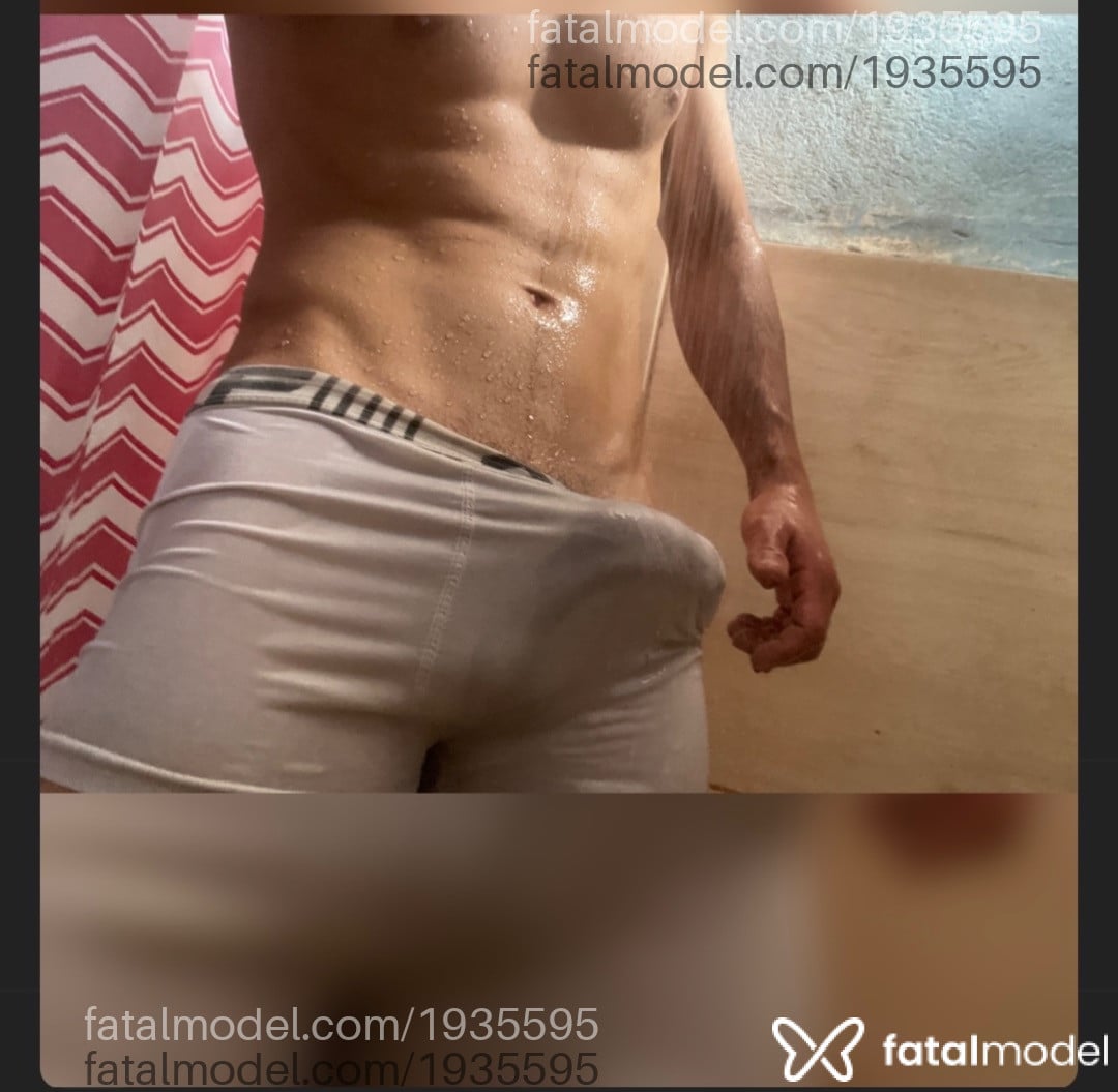 Acompanhante homem com cabelo castanho de olhos castanhos - Moreninho