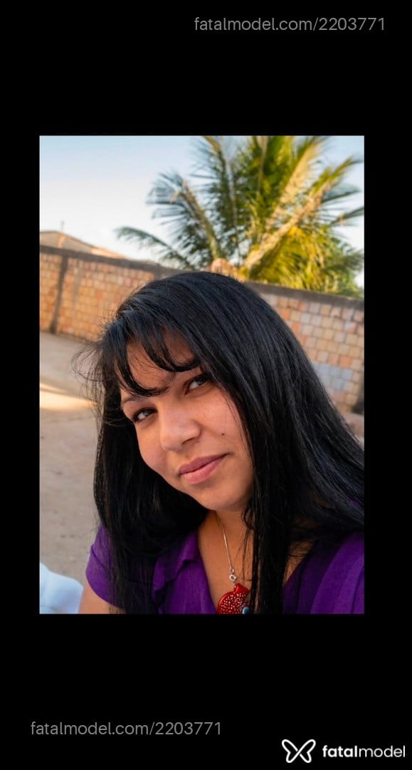 Acompanhante mulher morena (o) de olhos mel - Kellybonde