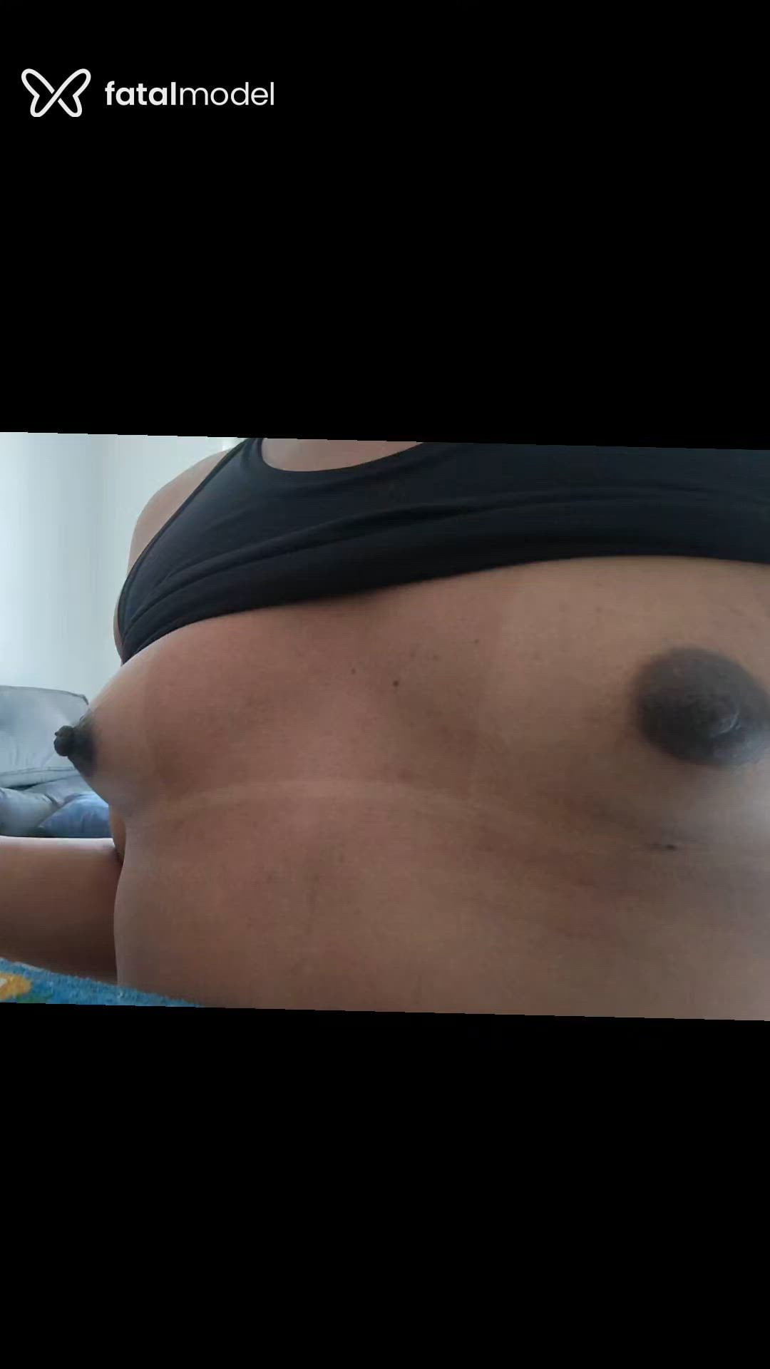 Acompanhante mulher trans loira (o) de olhos pretos - Lavigne Sanches