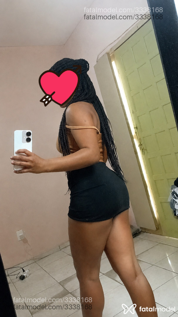 Acompanhante mulher morena (o) de olhos castanhos - Samie