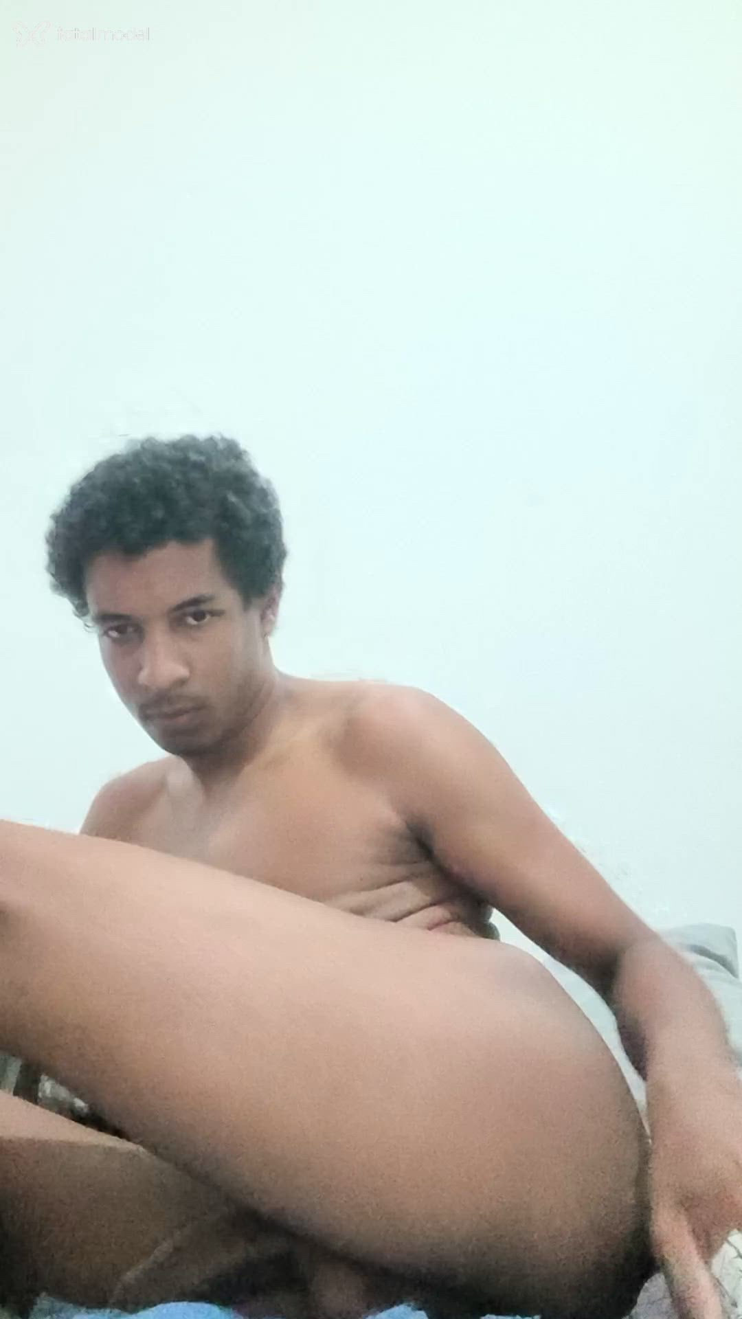 Acompanhante homem morena (o) de olhos castanhos - Matoseutesão