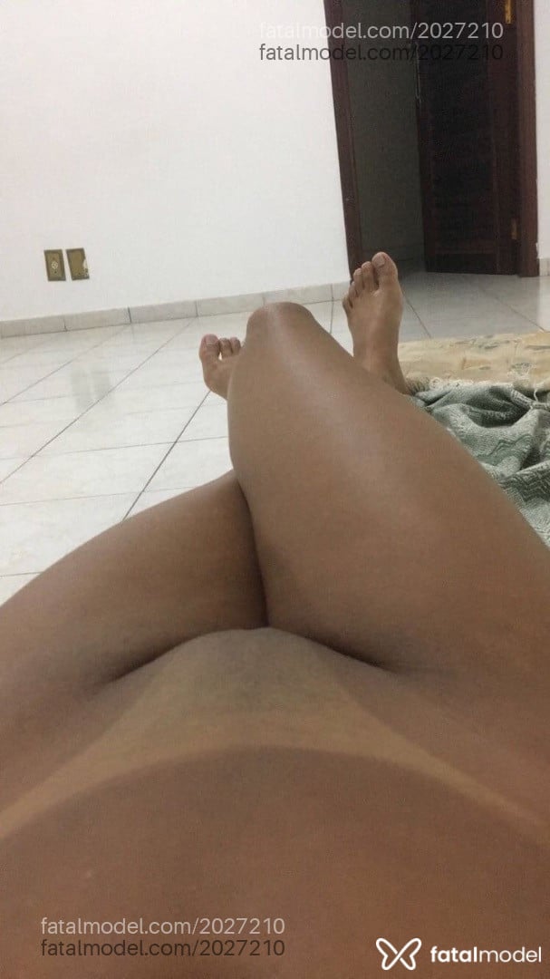 Acompanhante mulher morena (o) de olhos castanhos - Ana Julia