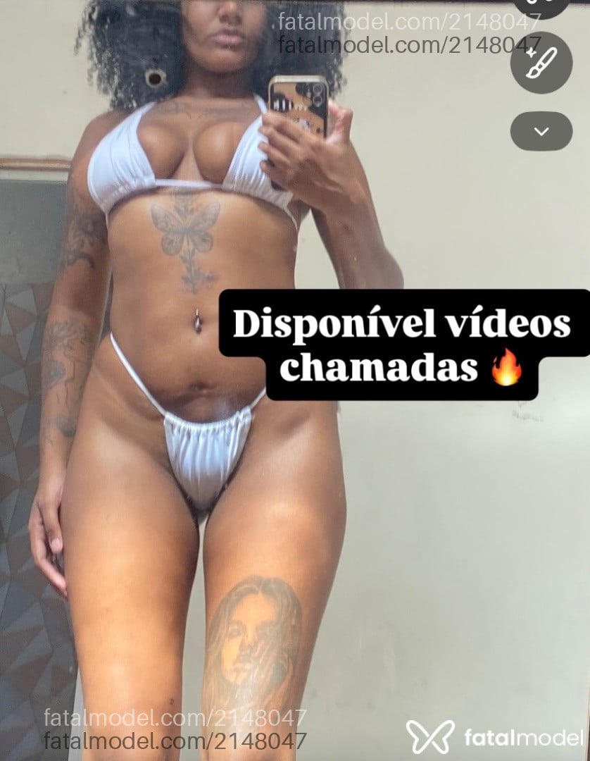 Acompanhante mulher morena (o) de olhos castanhos - Teyana