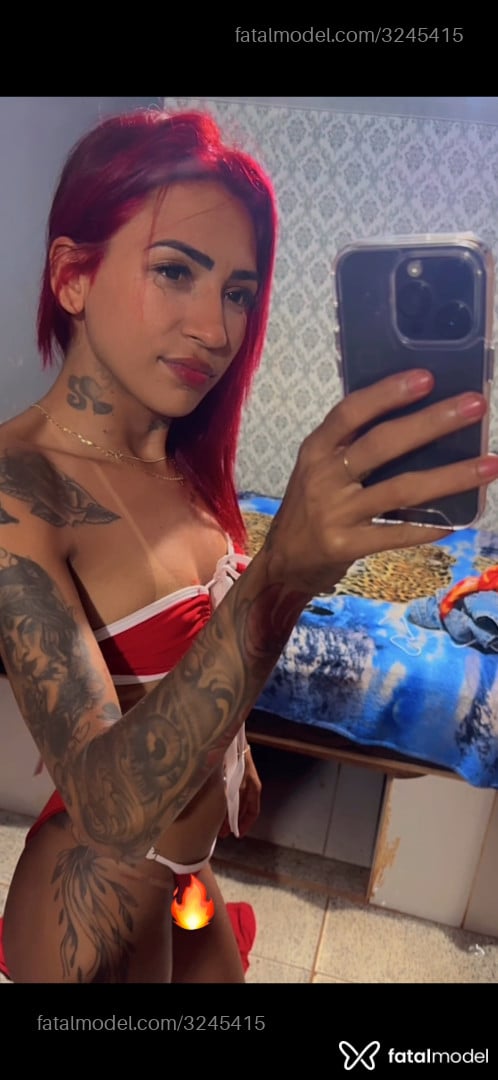 Acompanhante mulher ruiva (o) de olhos cinza - Macely