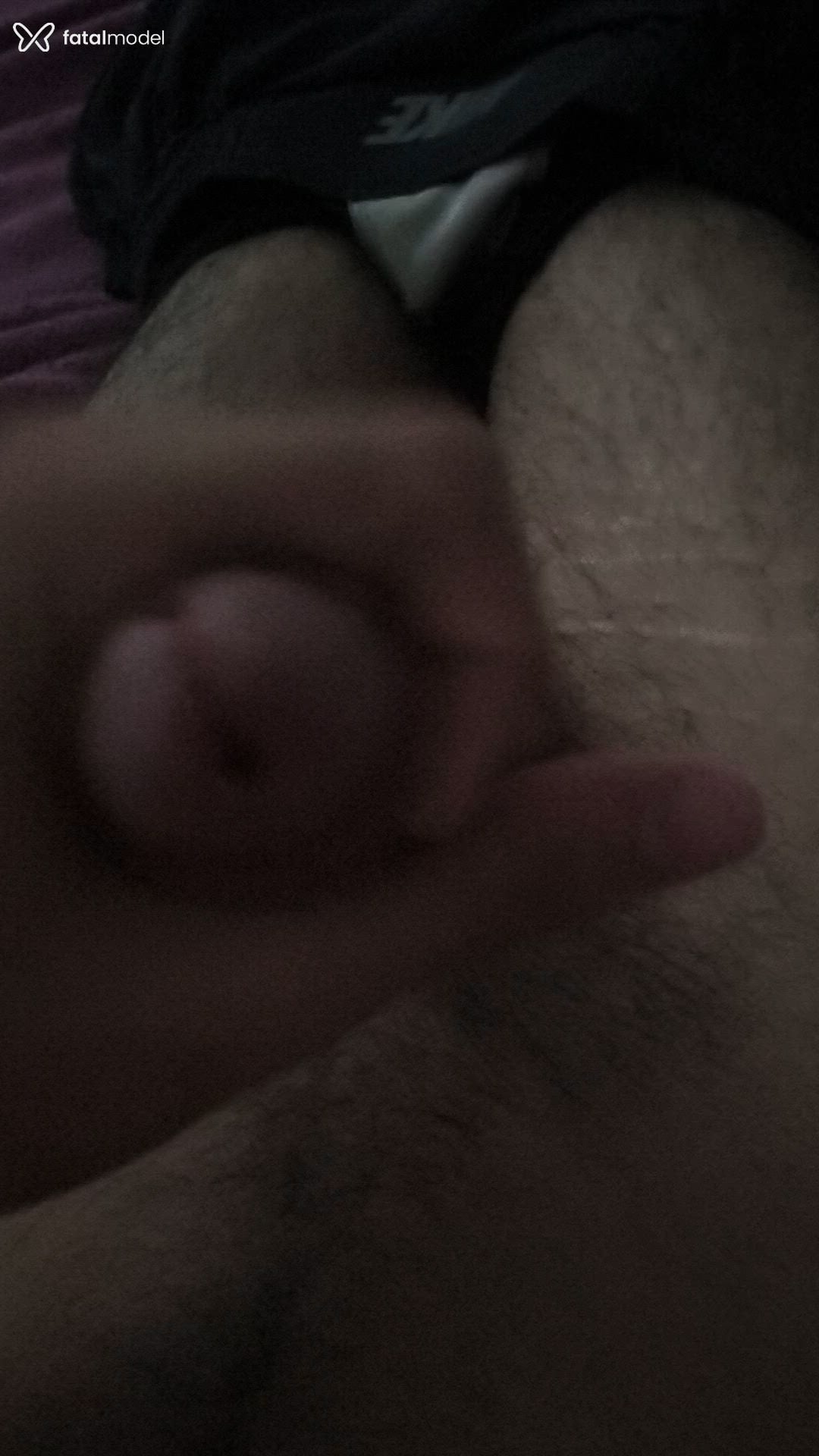 Acompanhante homem morena (o) de olhos pretos - Rodrigo