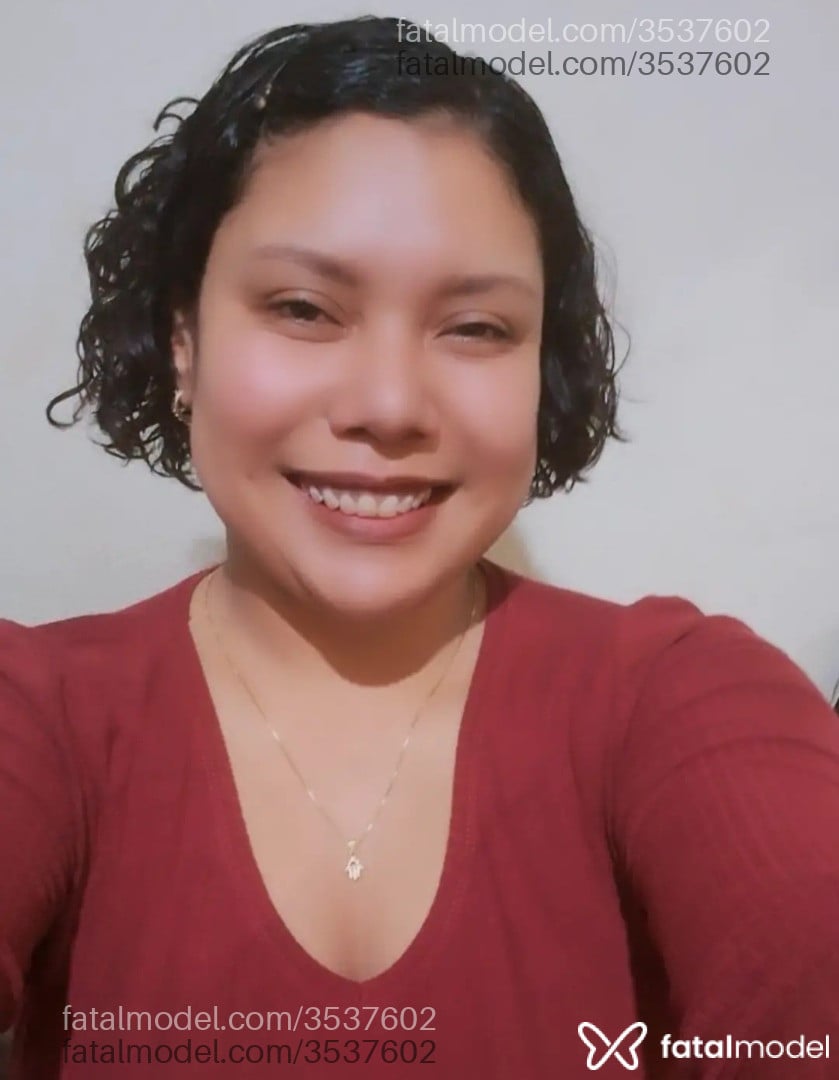 Acompanhante mulher morena (o) de olhos pretos - Anna Sweet