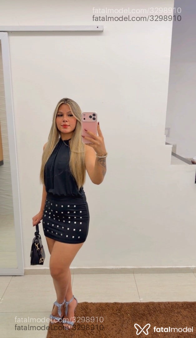 Acompanhante mulher loira (o) de olhos castanhos - Isadora Alves