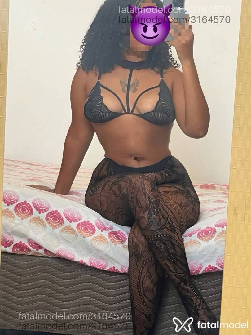 Acompanhante mulher morena (o) de olhos castanhos em Brusque - Niick