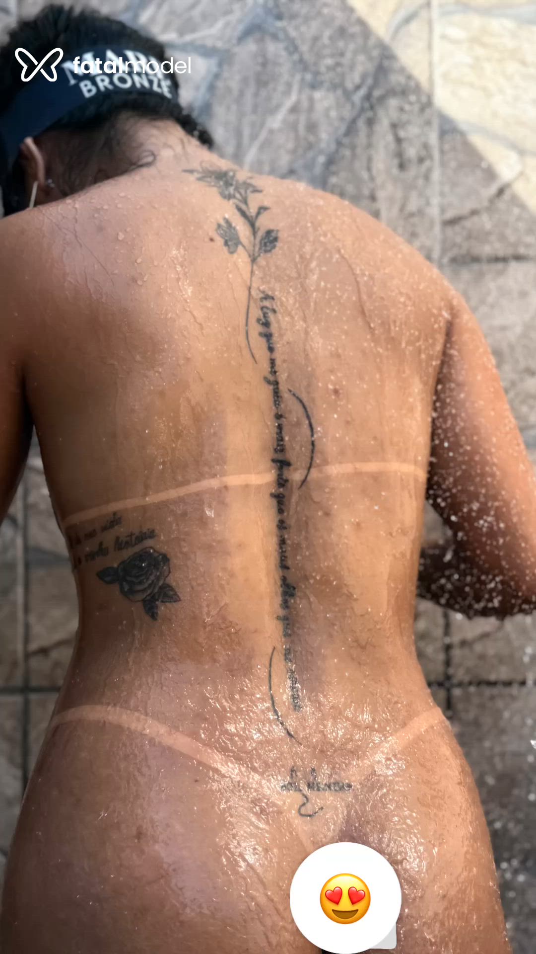 Acompanhante mulher com cabelo castanho de olhos castanhos - Maya Acompanhante mulher com cabelo castanho de olhos castanhos - Maya