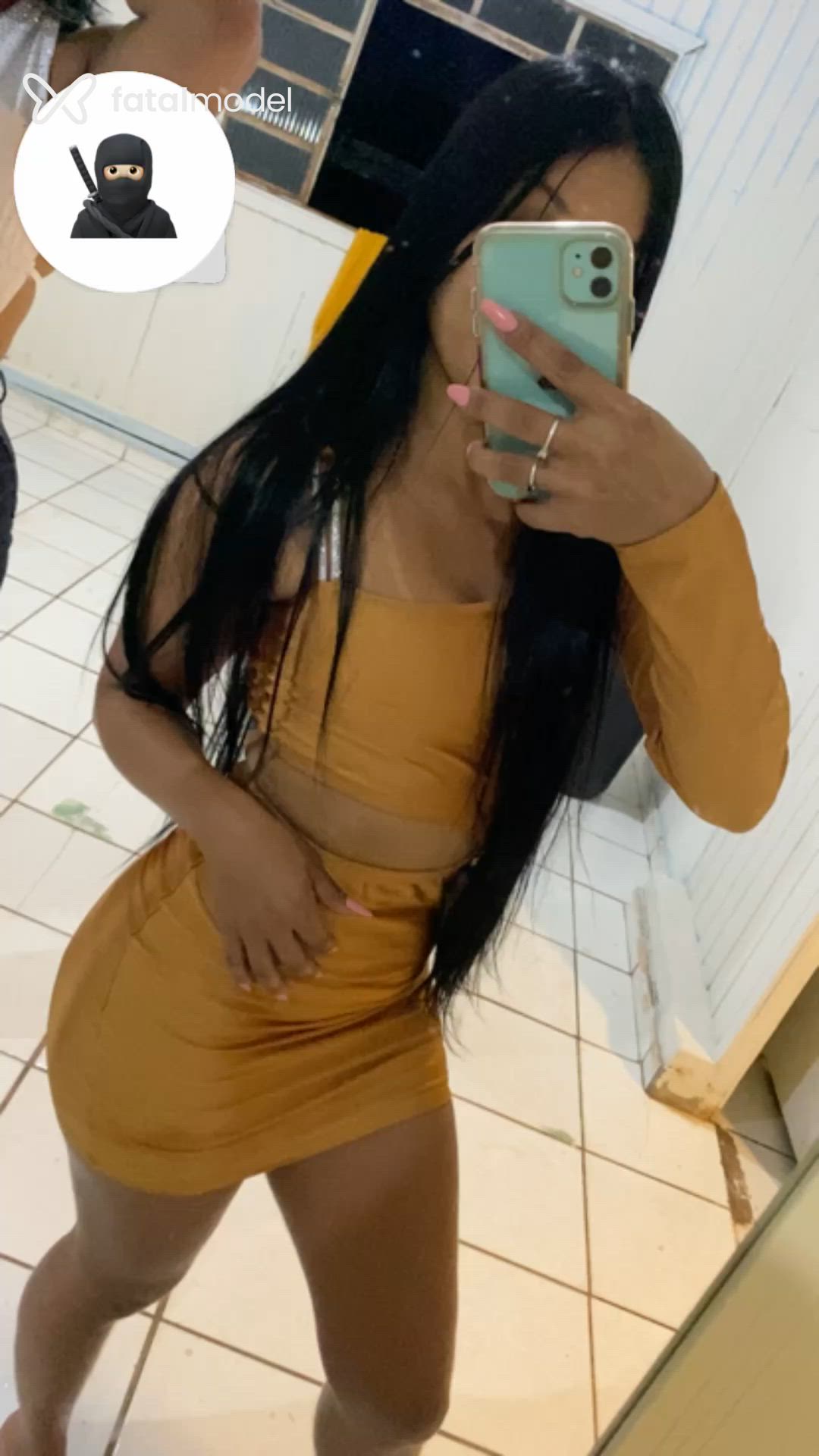 Acompanhante mulher com cabelo castanho de olhos castanhos - Maya Acompanhante mulher com cabelo castanho de olhos castanhos - Maya