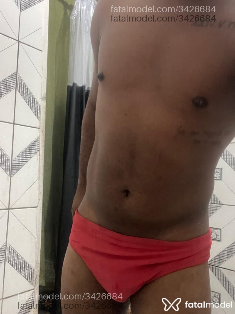 Acompanhante homem morena (o) de olhos castanhos - Maridão