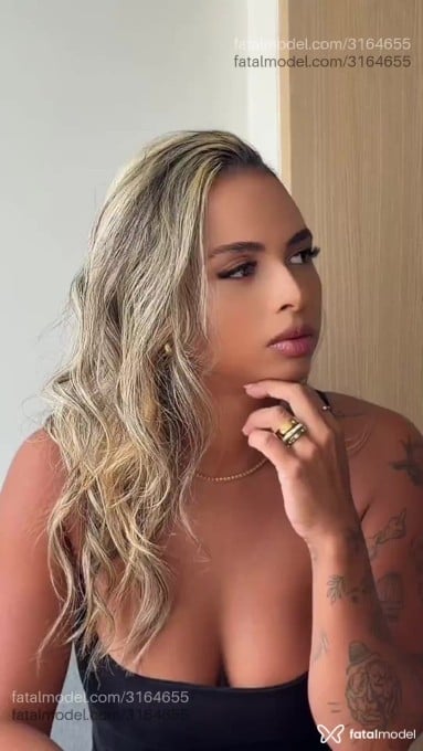 Acompanhante mulher loira (o) de olhos castanhos em São Paulo - Letícia Lira