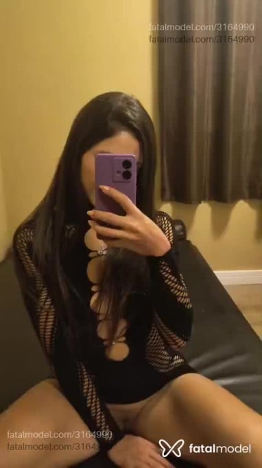 Acompanhante mulher com cabelo castanho de olhos verdes em Pouso Alegre Acompanhante mulher com cabelo castanho de olhos verdes em Pouso Alegre - Ravena Beifong