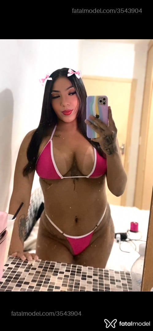 Acompanhante mulher morena (o) de olhos pretos - Layde Sampaio