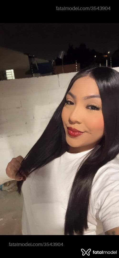 Acompanhante mulher morena (o) de olhos pretos - Layde Sampaio