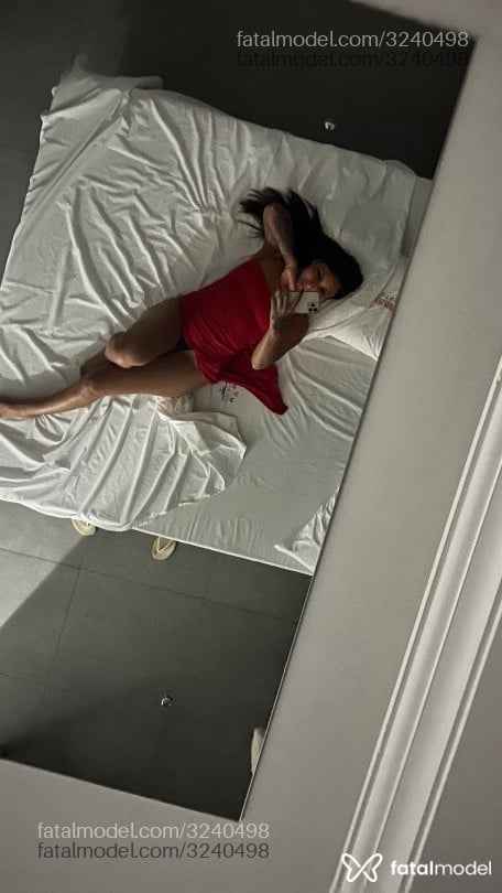 Acompanhante mulher morena (o) de olhos castanhos - ágatha