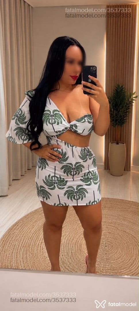 Acompanhante mulher morena (o) de olhos castanhos - Melisa
