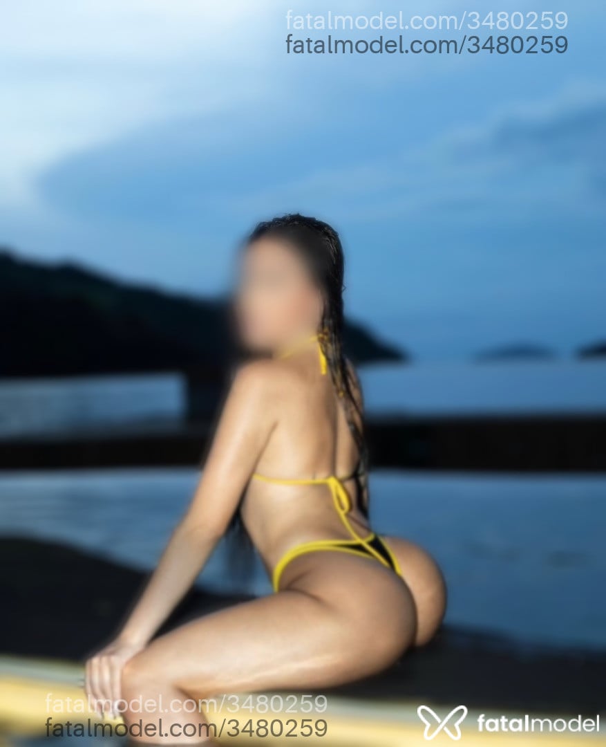Acompanhante mulher com cabelo castanho de olhos castanhos - Yasmim