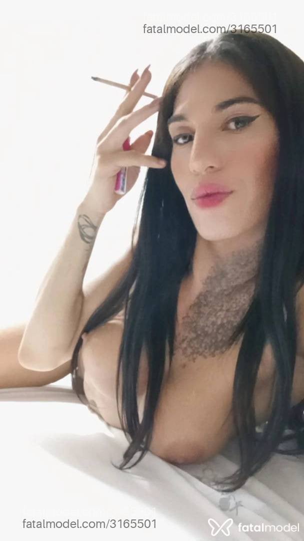 Acompanhante mulher trans morena (o) de olhos castanhos - Joyce Xavier