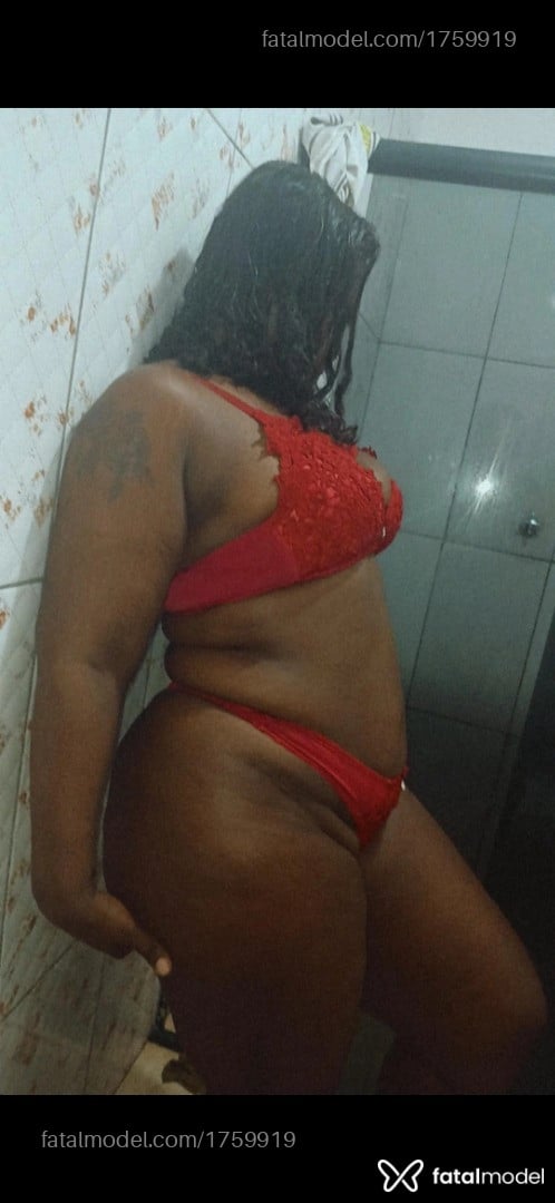 Acompanhante mulher morena (o) de olhos castanhos - Taty