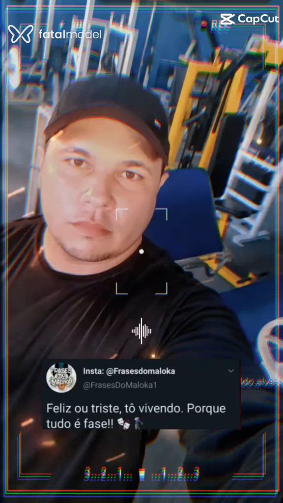 Acompanhante homem com cabelo grisalho de olhos mel - Naldo