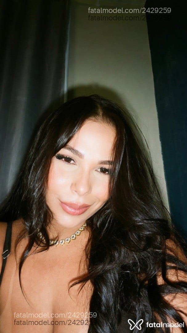 Acompanhante mulher morena (o) de olhos mel - Beatriz Medeiros