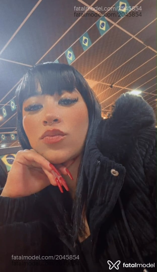 Acompanhante mulher morena (o) de olhos castanhos - Amanda Ribeiro