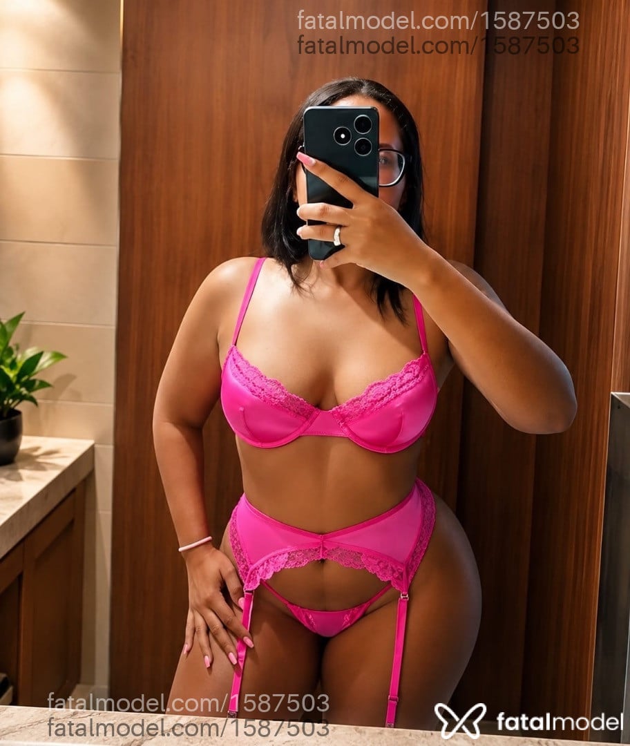 Acompanhante mulher morena (o) de olhos pretos - Antonella Queiroz