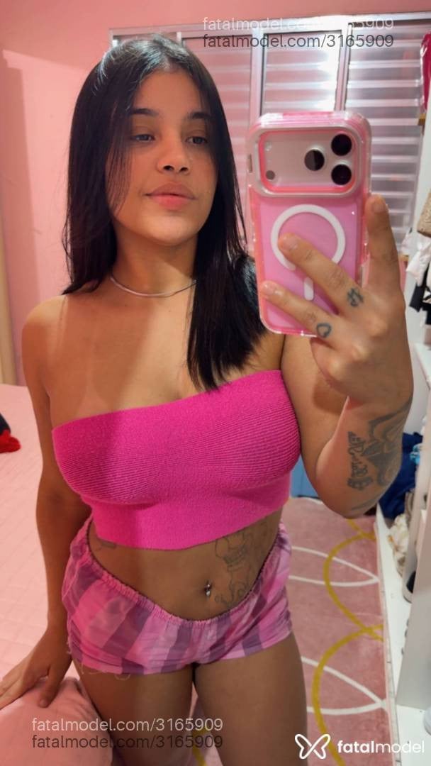 Acompanhante mulher morena (o) de olhos pretos - Bruna Barreto