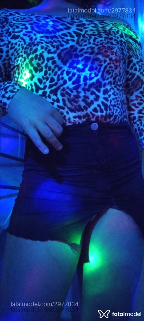 Acompanhante mulher trans morena (o) de olhos castanhos - Rayss