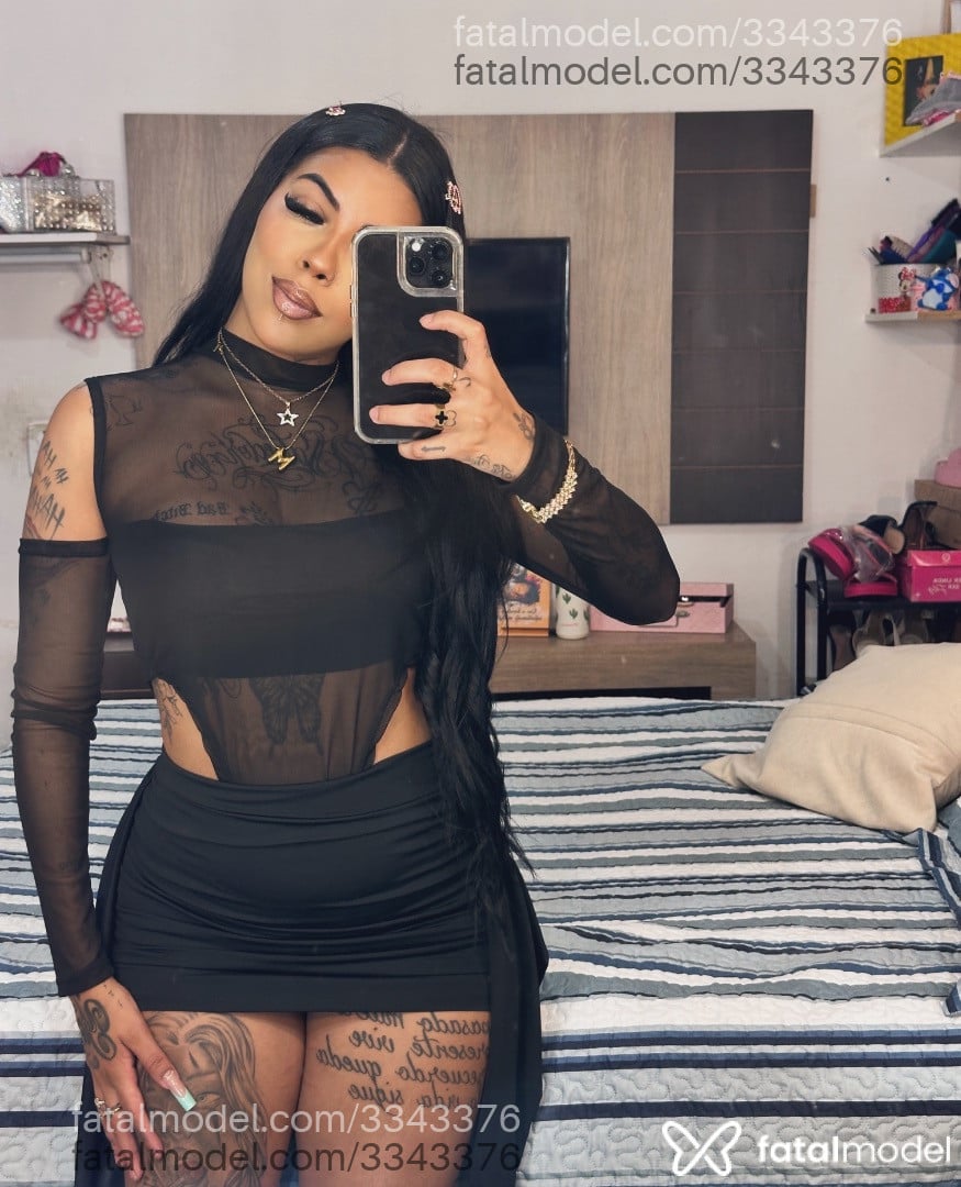 Acompanhante mulher morena (o) de olhos castanhos - Tifany Belline