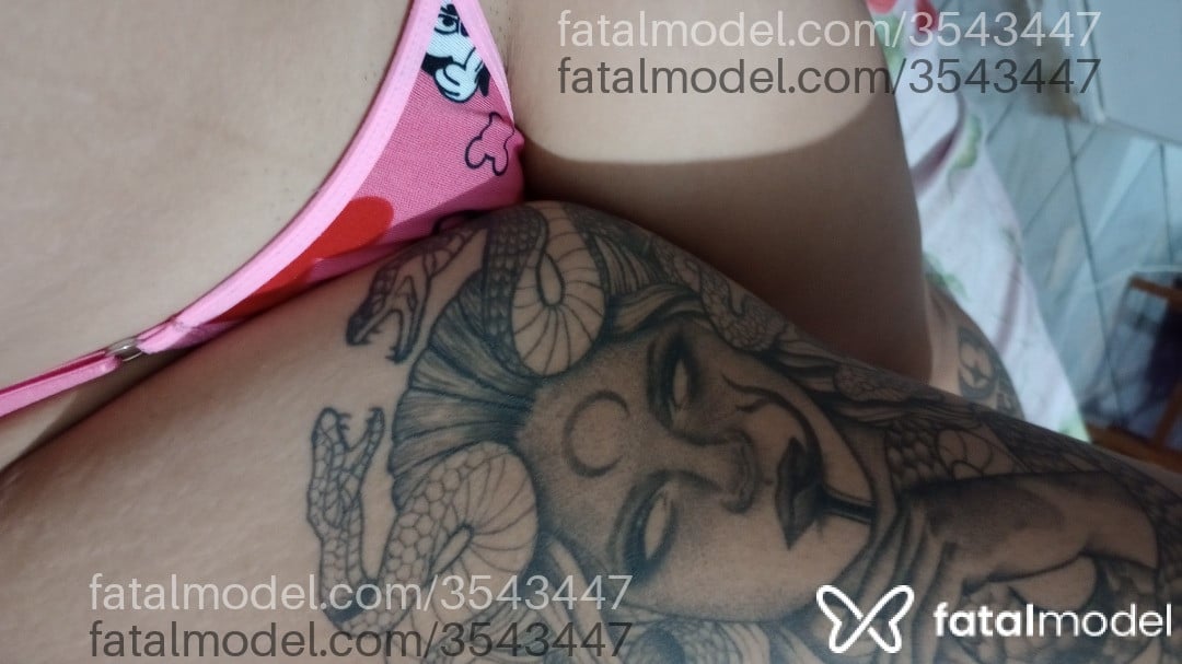 Acompanhante mulher morena (o) de olhos pretos - Luiza Acompanhante mulher morena (o) de olhos pretos - Luiza
