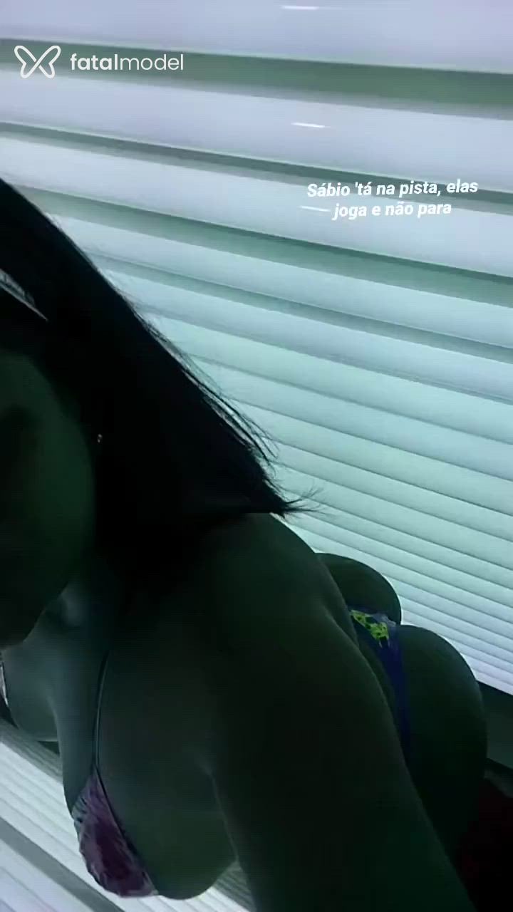 Acompanhante mulher com cabelo castanho de olhos castanhos - Rafaely