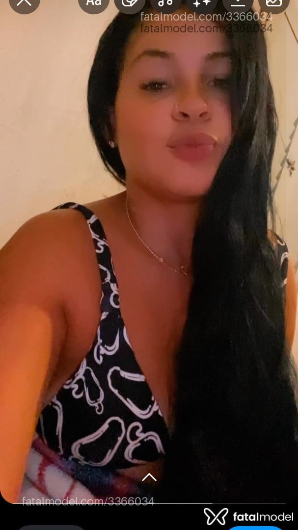 Acompanhante mulher morena (o) de olhos castanhos - Julinha
