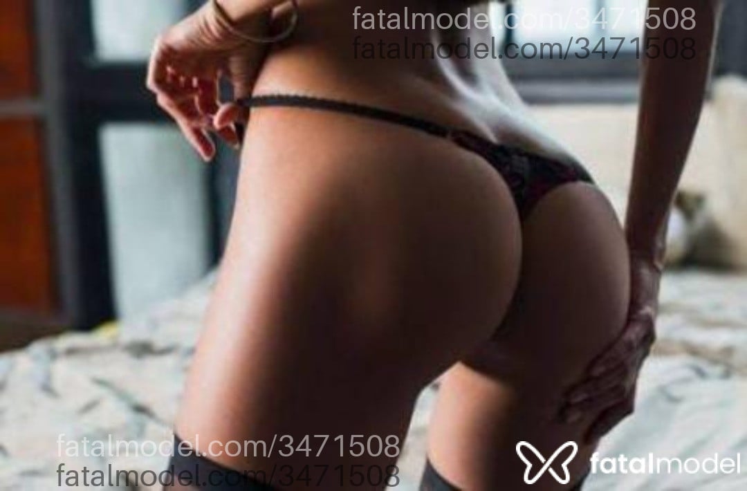 Acompanhante mulher morena (o) de olhos mel - Bruna