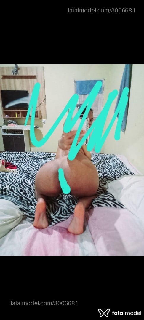 Acompanhante mulher com cabelo castanho de olhos pretos - Ayla Acompanhante mulher com cabelo castanho de olhos pretos - Ayla