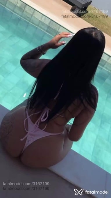 Acompanhante mulher morena (o) de olhos pretos em Holambra - Thaina