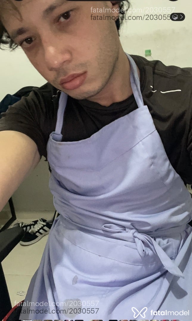 Acompanhante homem com cabelo castanho de olhos castanhos - Yasmim Lorrane