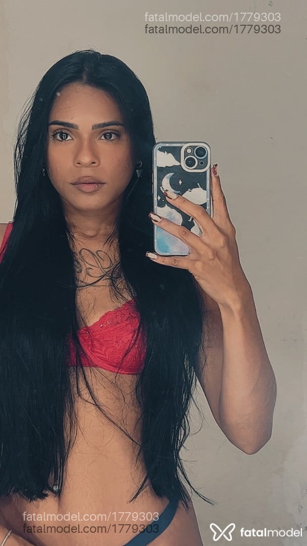 Acompanhante mulher morena (o) de olhos castanhos - Jadezinha
