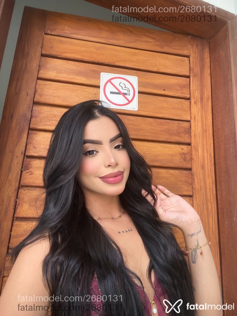 Acompanhante mulher morena (o) de olhos castanhos - Jade
