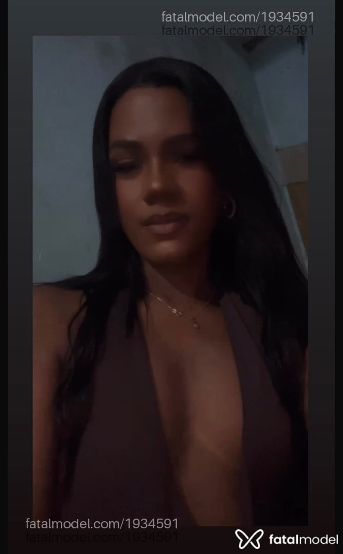 Acompanhante mulher trans morena (o) de olhos castanhos - Nandinha Acompanhante mulher trans morena (o) de olhos castanhos - Nandinha