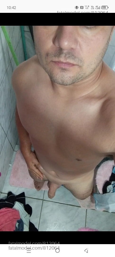 Acompanhante homem com cabelo castanho de olhos castanhos - Mano Eros