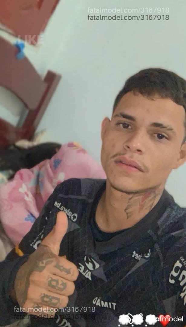 Acompanhante homem morena (o) de olhos castanhos em Gurupi Acompanhante homem morena (o) de olhos castanhos em Gurupi - Andrey