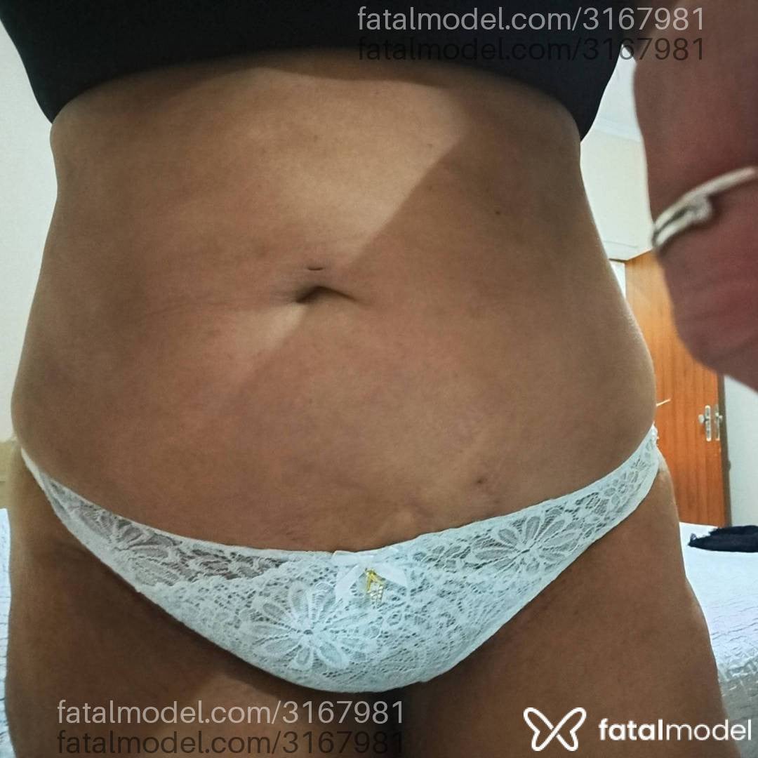 Acompanhante mulher morena (o) de olhos pretos - Tais Morena