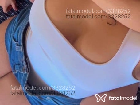 Acompanhante mulher com cabelo castanho de olhos castanhos - Yasmin