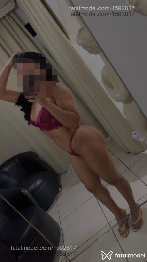 Acompanhante mulher morena (o) de olhos castanhos - Aline Maia