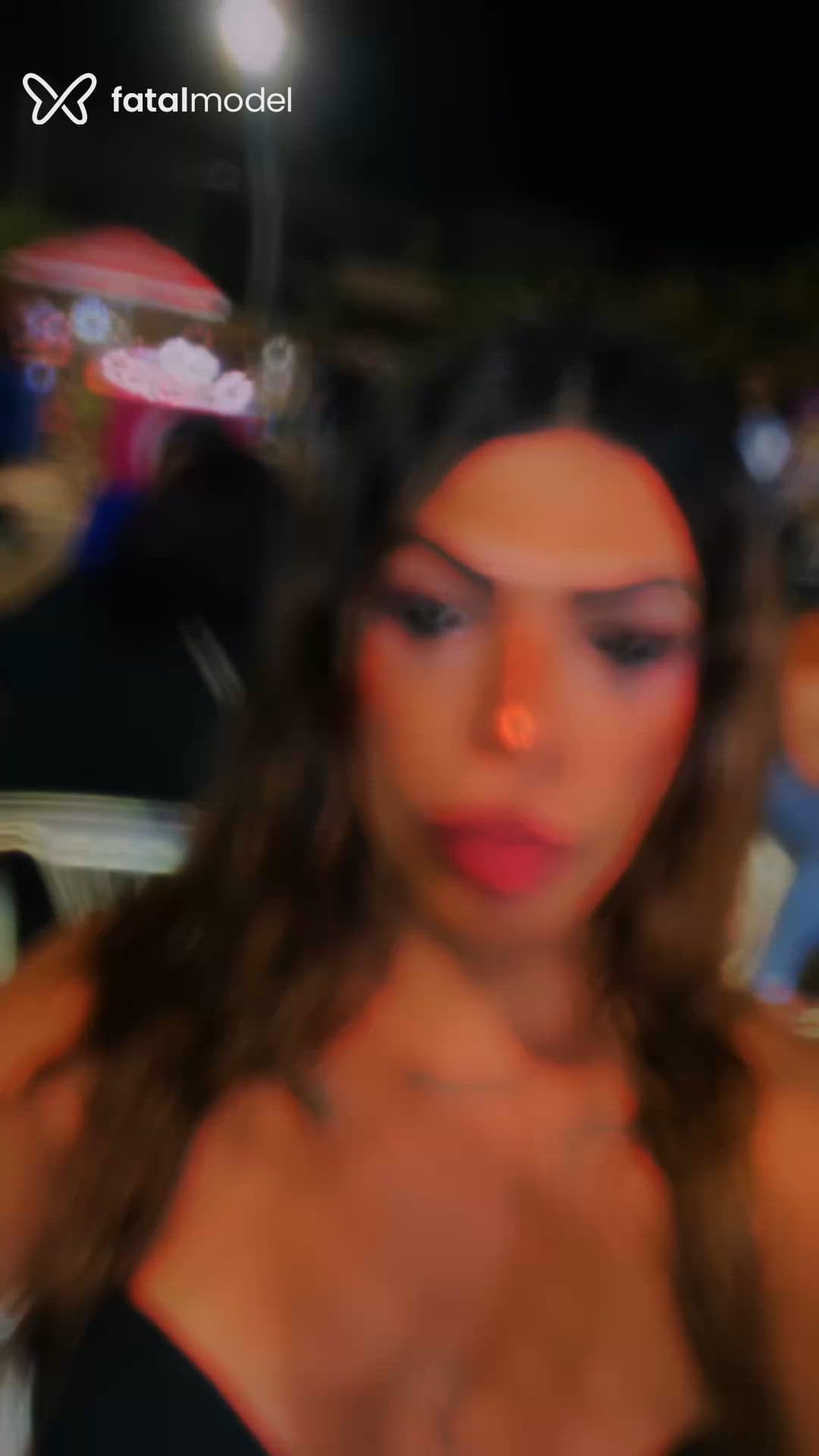 Acompanhante travesti com cabelo castanho de olhos castanhos - Isis Uva